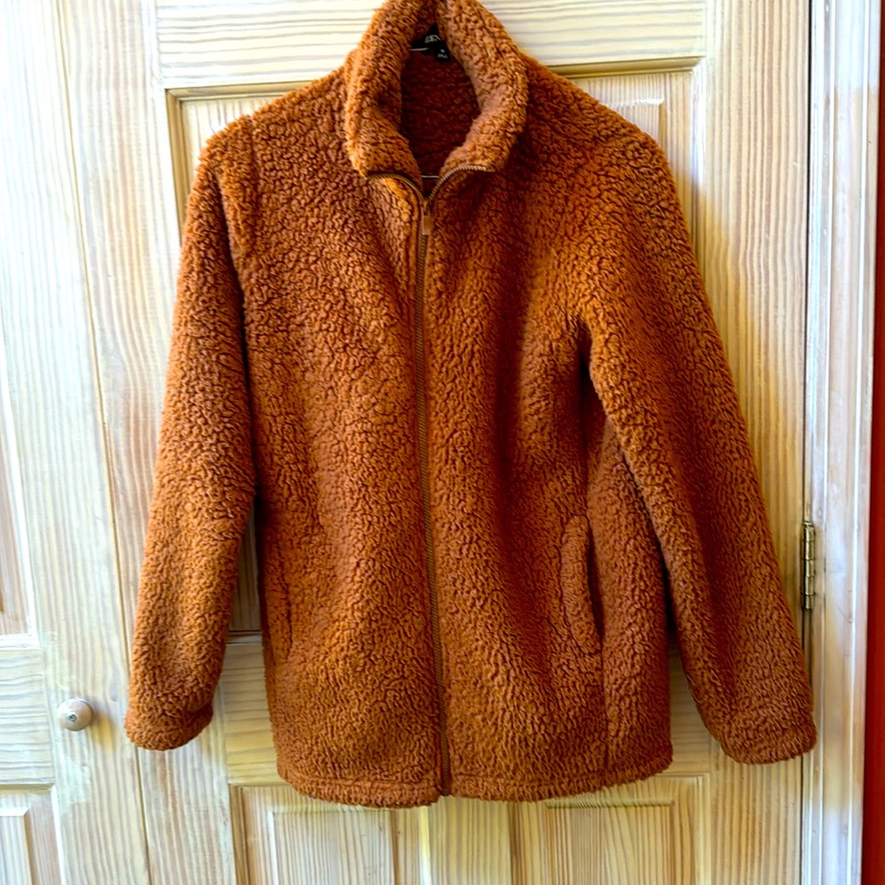 Zenana fleece coat with full zipper in caramel color. Ladies  medium will fit Lg